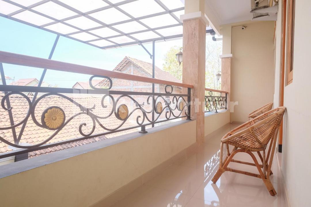 Banguntapan Hotel | Madina Guest House Syariah near Gembira Loka Zoo Yogyakarta Mitra RedDoorz