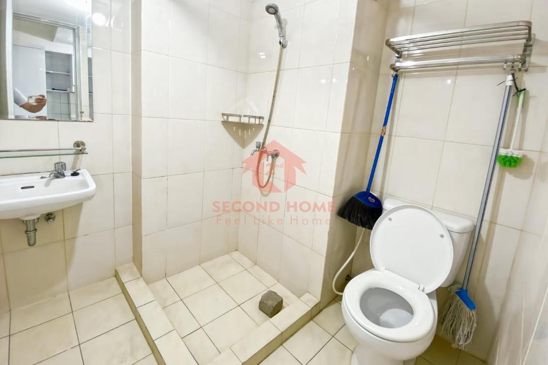 Bekasi Apartment | Strategic Studio at Springlake Apt Bekasi, with Pool