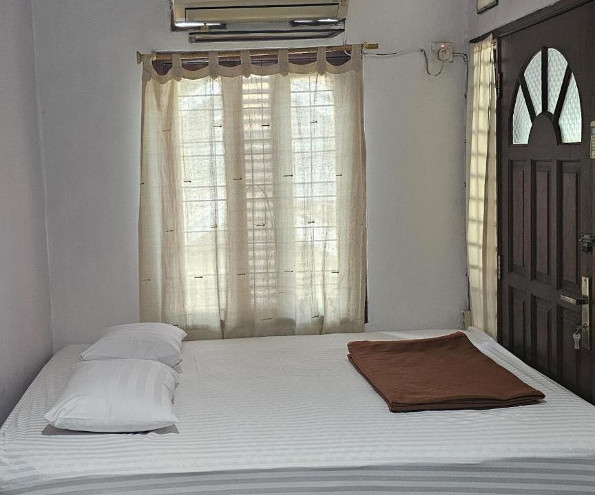 Bogor Timur House | Homestays in Bantarkamang, Indonesia