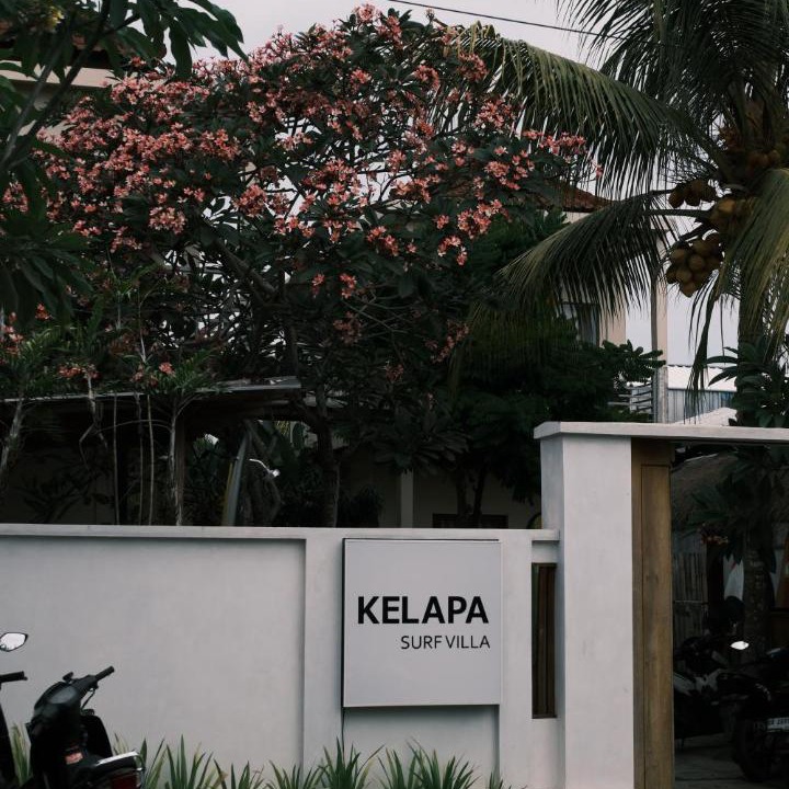Mendoyo Hotel | Kelapa Surf Villa