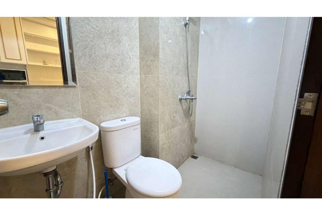 Depok Apartment | Apartemen Transpark Cibubur by MayRa Property