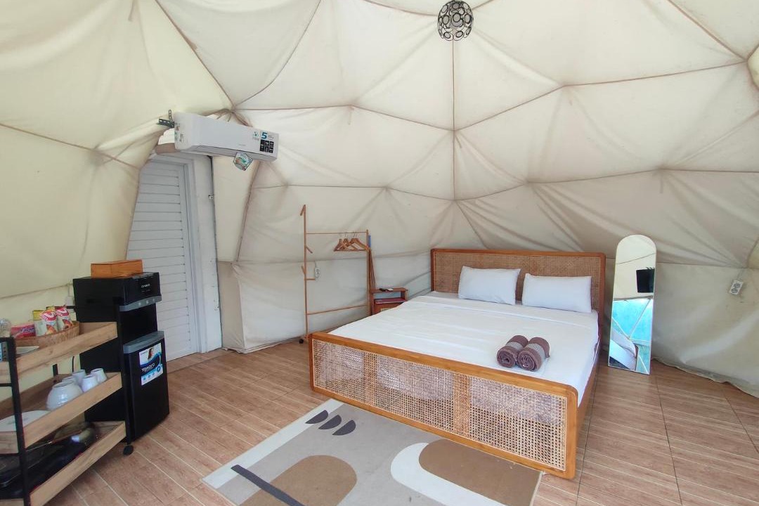 Ngamprah Hotel | Glamping Dome Kusumanagara 2
