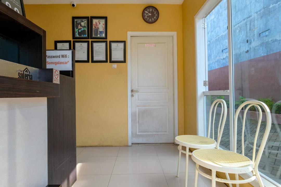 Tulungagung Hotel | RedDoorz Syariah near RSUD Dr Iskak Tulungagung