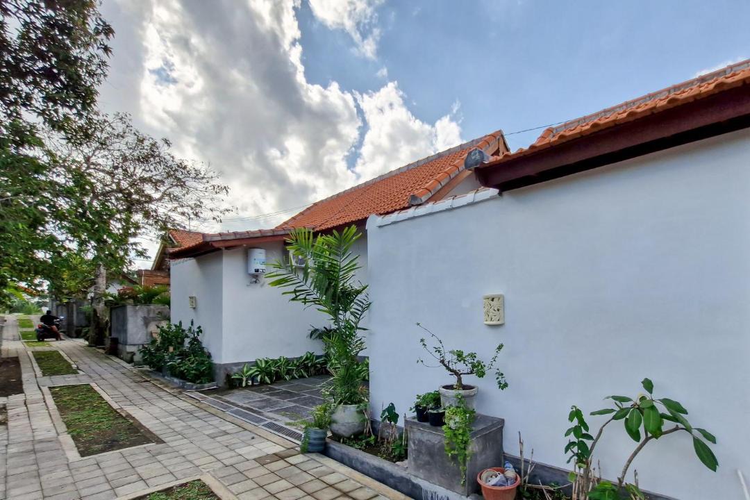 Beraban Villa | The Lavana Roemah Juwet Nyanyi Beach