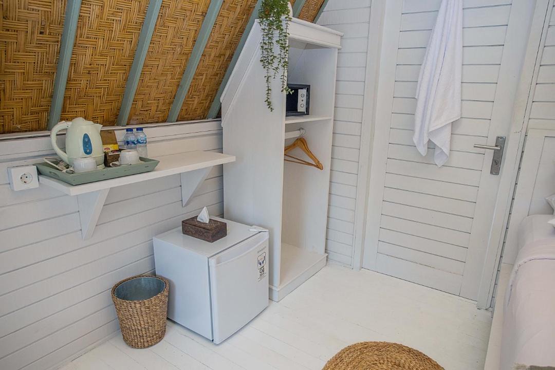 Mushroom Bay Cabin | D'Yuki Huts Lembongan