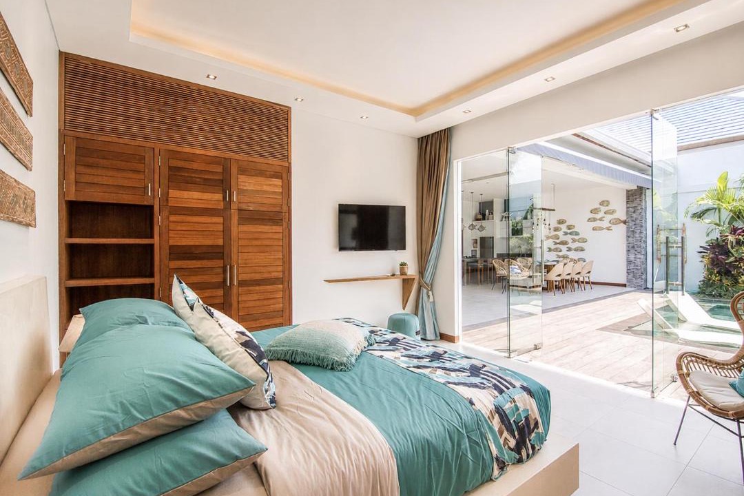 Drupadi Villa | 5BR Designer Villa, Walk to Beach, Luxury Leisure
