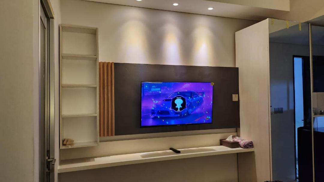 Bekasi Timur Apartment | Transpark Juanda by Aqillaroom