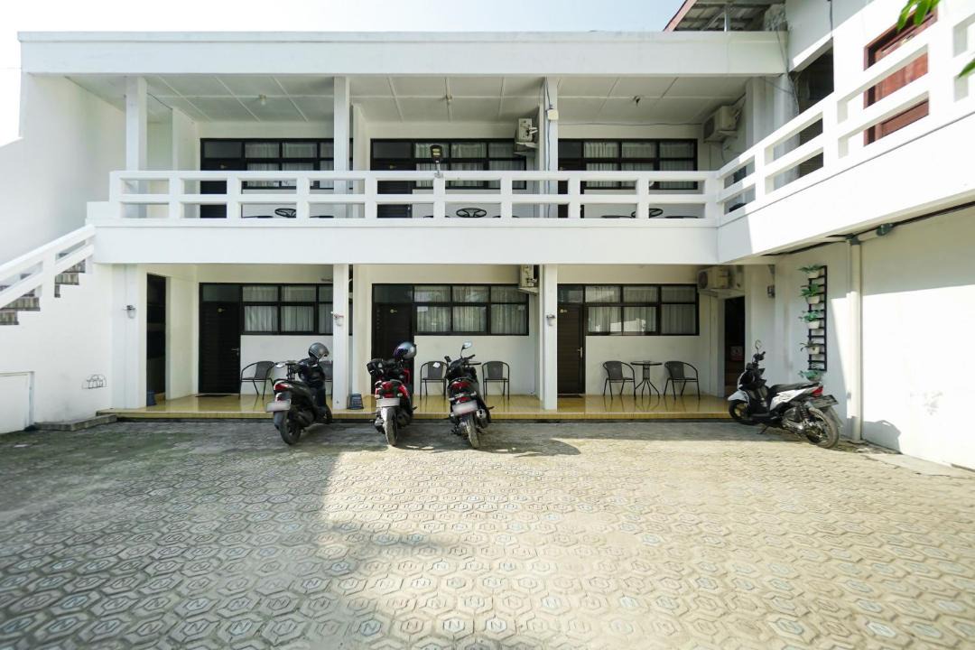 Ujung Genteng Hotel | RedDoorz at Ken Zong Inn near Pantai Ujung Genteng