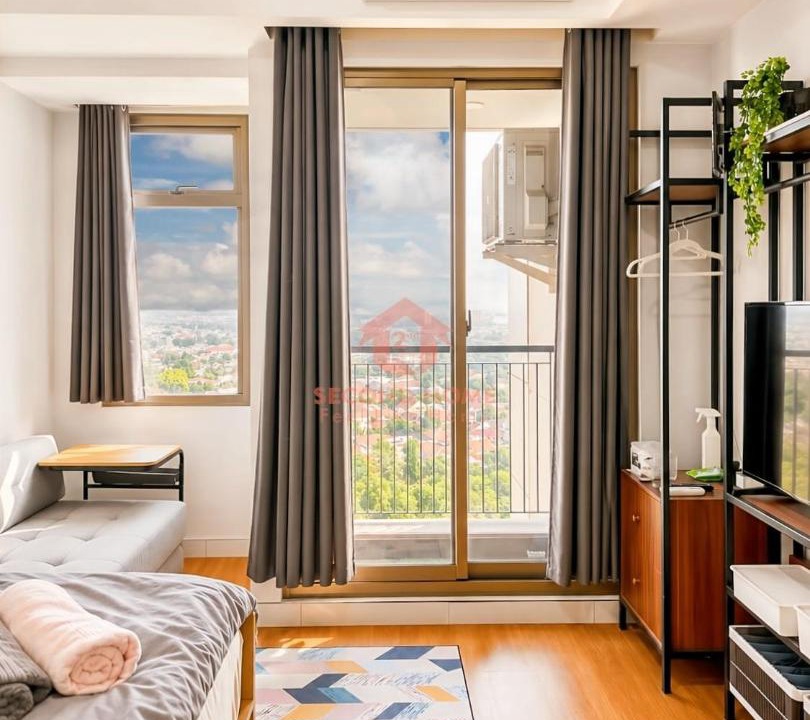 East Jakarta Apartment | Cozy Studio Sakura Garden City Pool