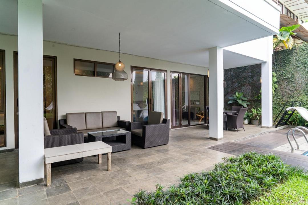 Bandung Villa | Breeze Blows City View Villa 4 Bedrooms and 1 Familly Bedroom With a Private Heated Swimming Pool and a Billiard Table