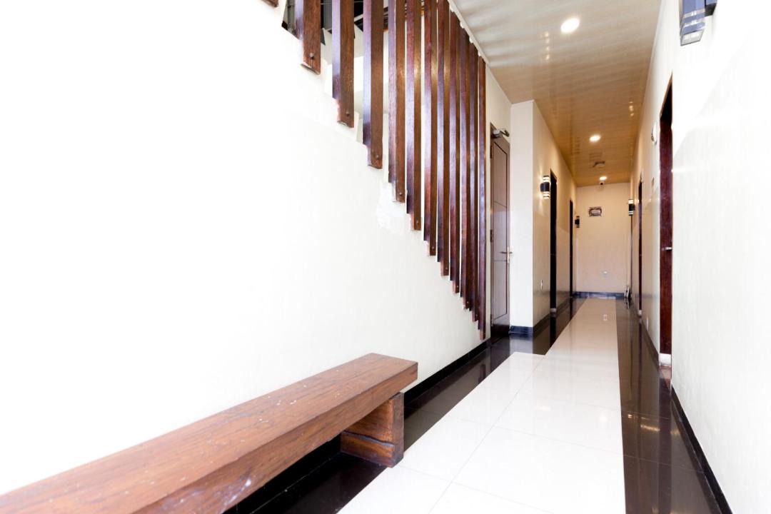 Cawang House | RedDoorz near Halim Perdanakusuma 3
