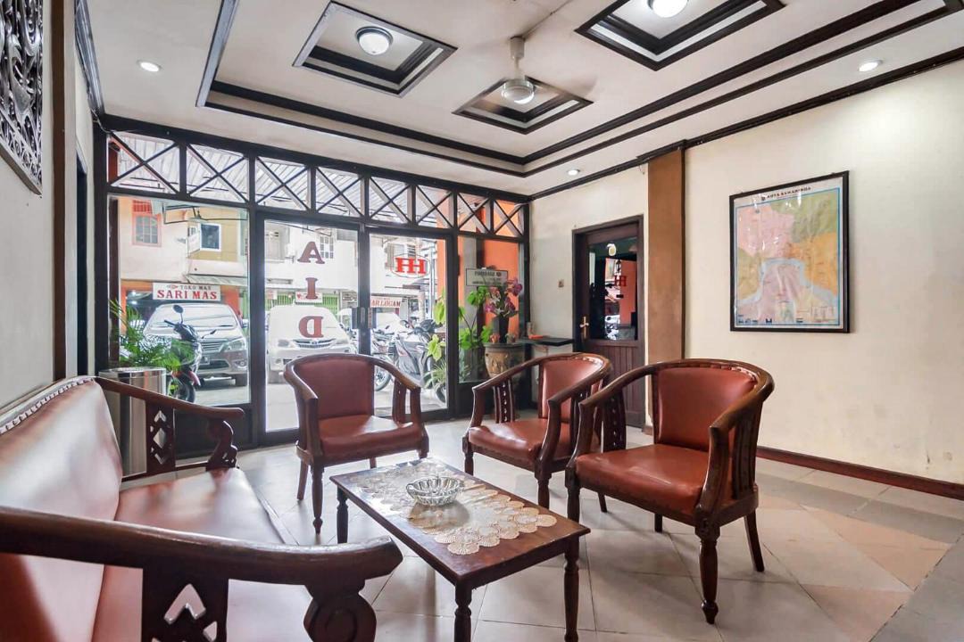 Samarinda Hotel | RedDoorz Syariah near Pasar Pagi Samarinda