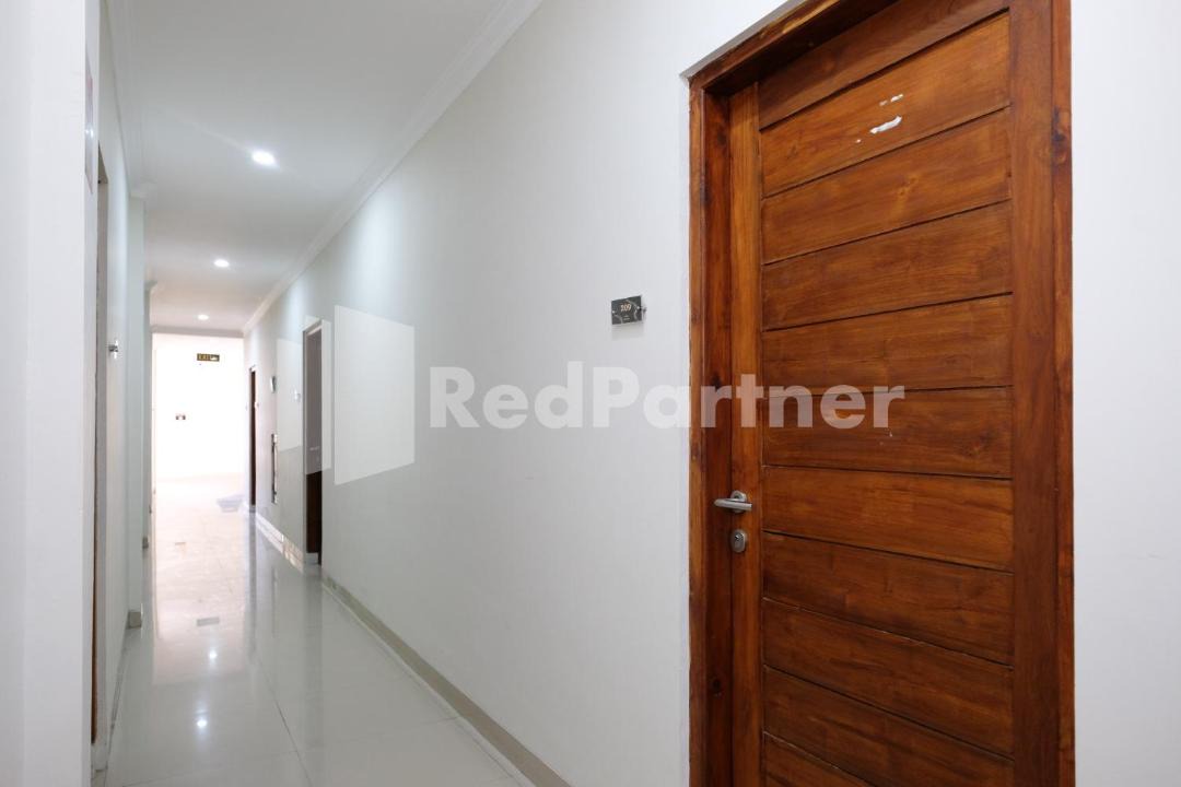 Temon Hotel | Hotel Andono near YIA Mitra RedDoorz