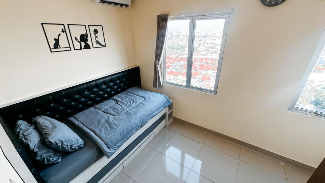 Bandung Kulon Apartment | 3BRplus Sudirman Suites Apartemen by Your Home