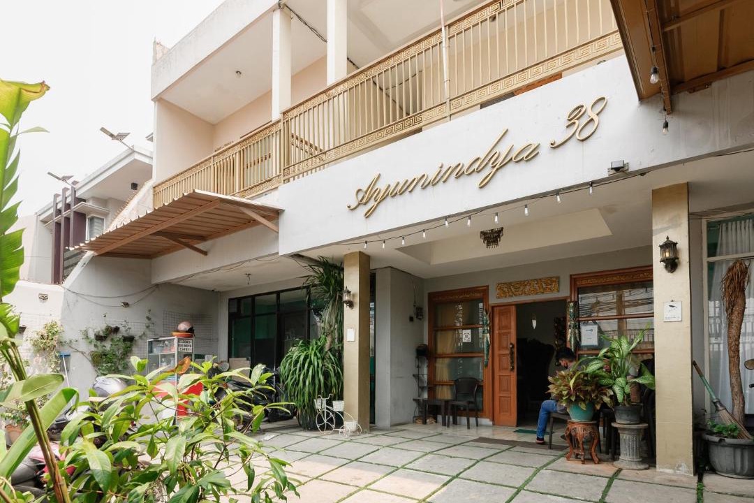 East Jakarta House | RedDoorz near Cipinang Indah Mall