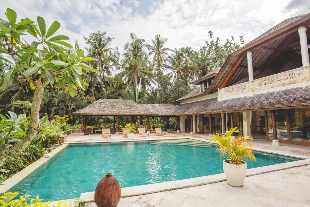 Suraberata Villa | 4 bedroom Luxury Villa with large Pool near Balian Beach