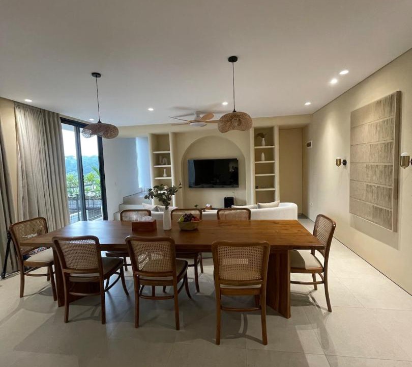 Ciburial Villa | The Palm by Little Bnb