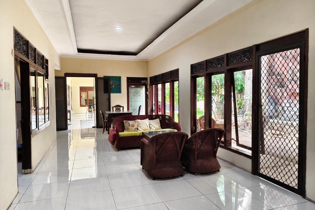 Darmo House | Chill-Inn near Surabaya Zoo Syariah