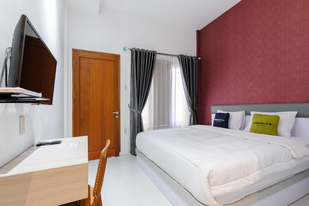 Pematangsiantar Hotel | Urbanview Hotel Brodam's Pematang Siantar by RedDoorz