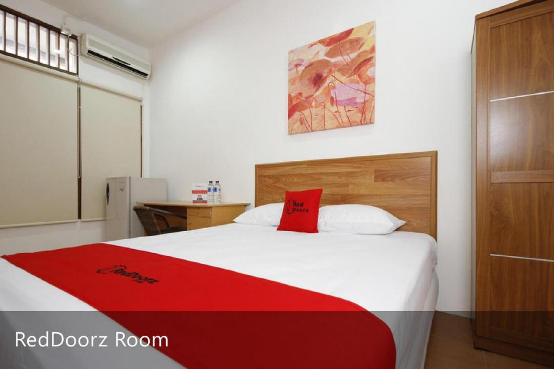 Kebon Kacang House | RedDoorz Plus near Plaza Indonesia