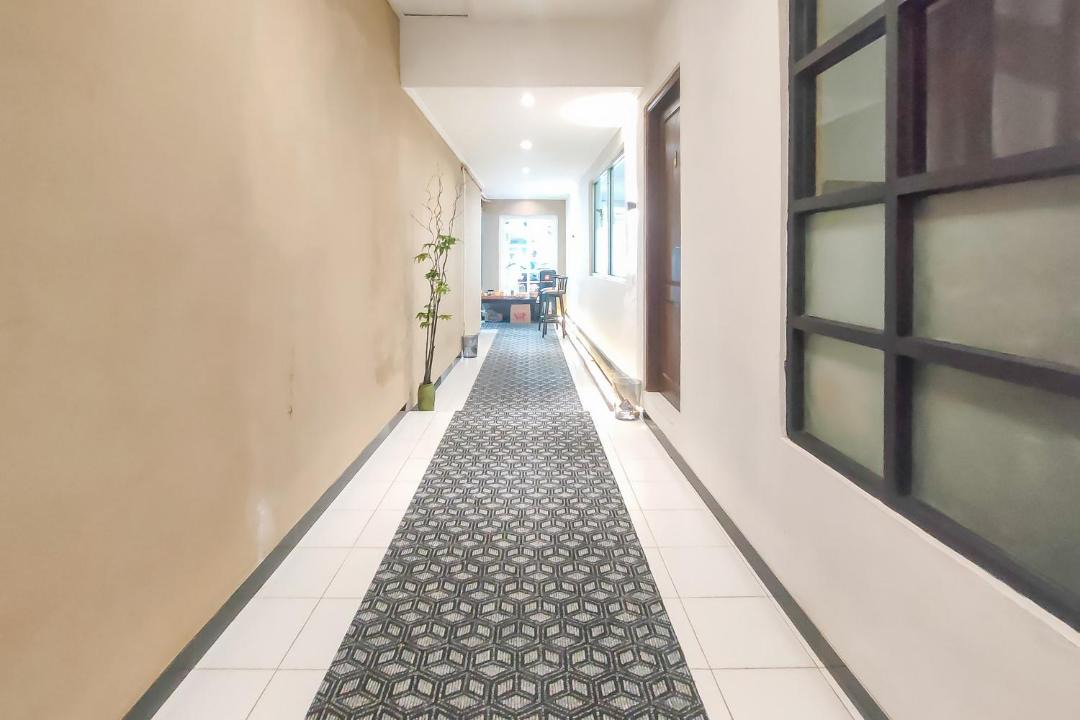 Purwokerto Hotel | RedDoorz Syariah at Oemah 85 Purwokerto