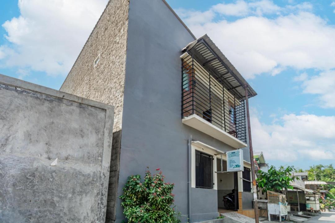 Kediri Hotel | SPOT ON 93966 Dhiya Guest House Syariah