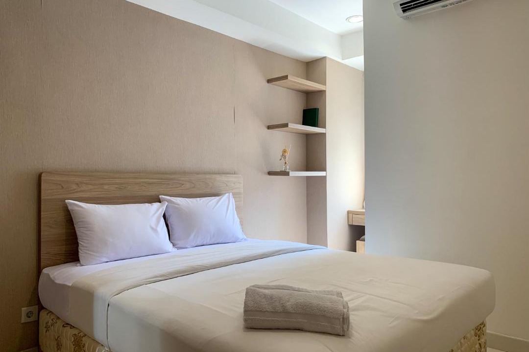Depok Apartment | Comfort and Tidy 2BR at Cinere Bellevue Suites Apartment By Travelio