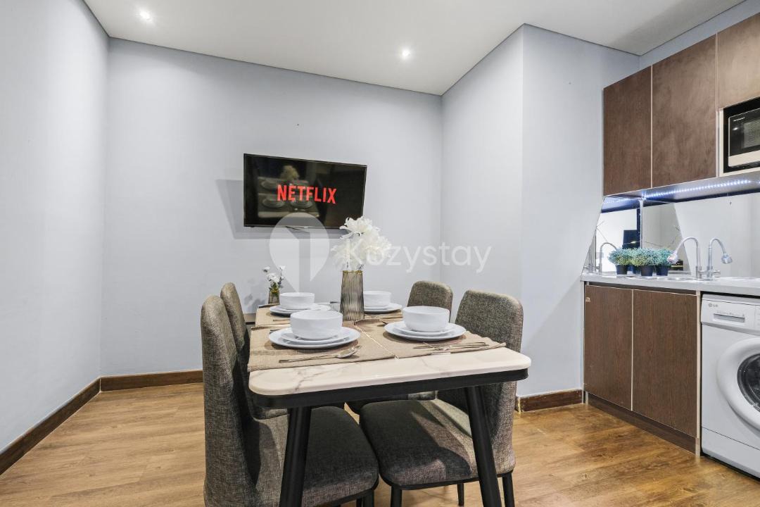 Senayan Apartment | Vayen by Kozystay - Semanggi