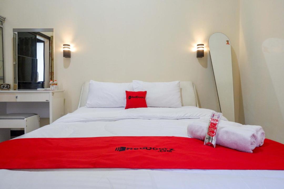 Grobogan Hotel | RedDoorz Syariah near Pasar Godong Grobogan