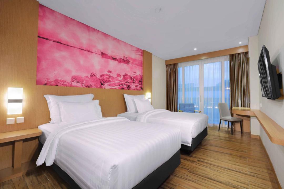 Lubuk Baja Hotel | Favehotel Nagoya - Batam