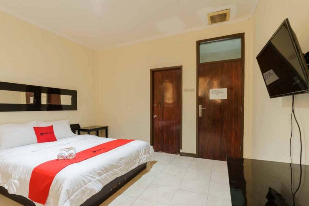 Bandar Lampung Hotel | RedDoorz at Dwipa Wisata Hotel Lampung