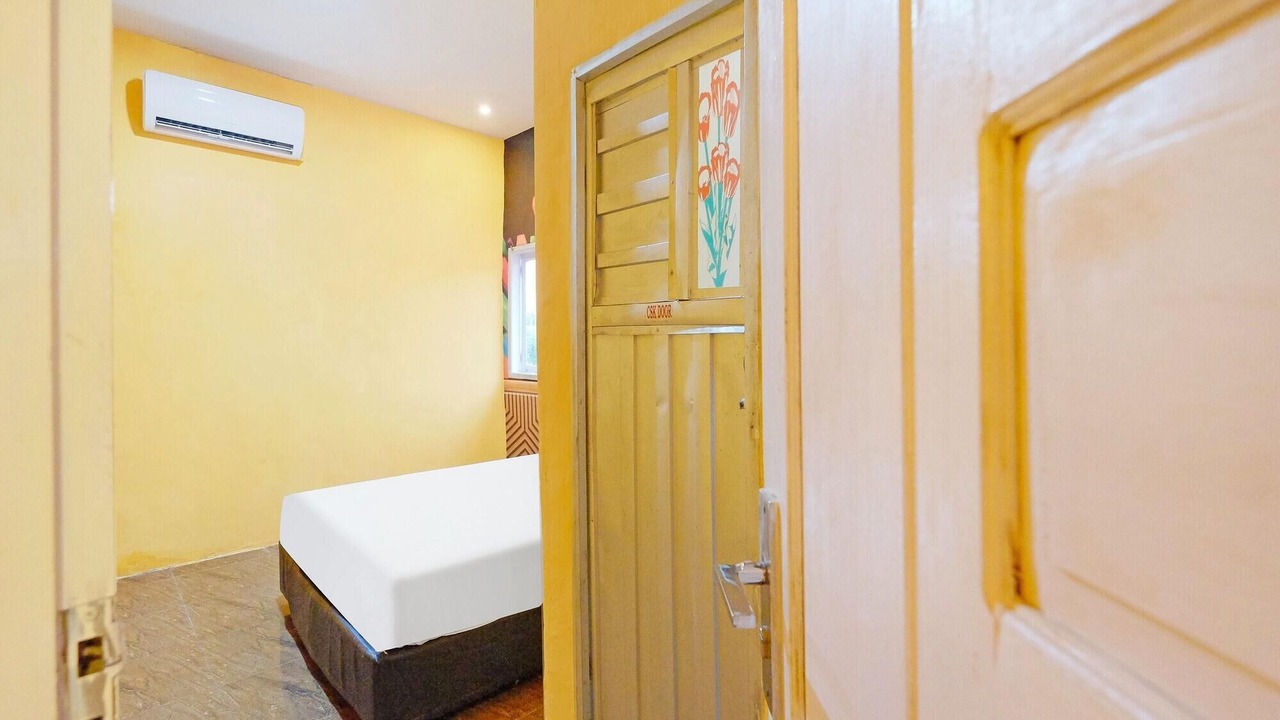 Photo of Bedroom in Palopo
