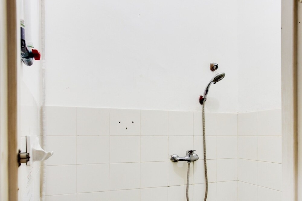 Photo of Bathroom in Mampang Prapatan