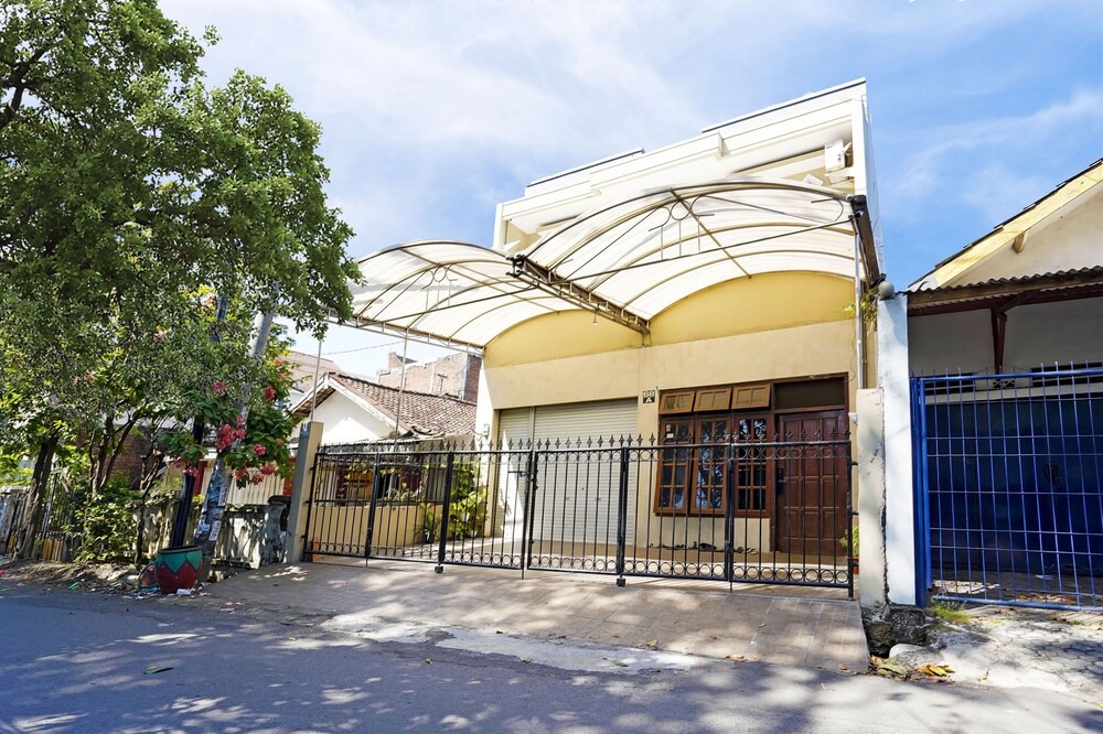 Photo of Outdoor in Siwalankerto
