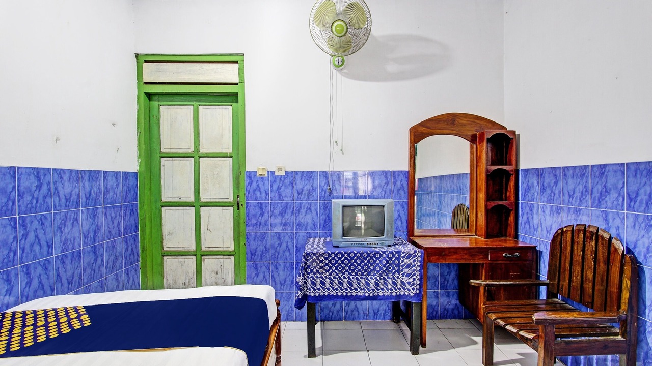 Photo of Bedroom in Hargomulyo