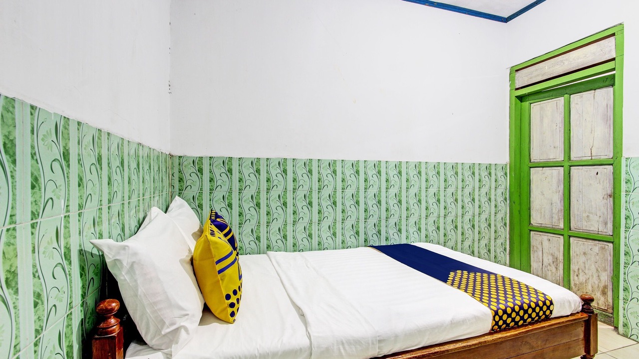 Photo of Bedroom in Hargomulyo