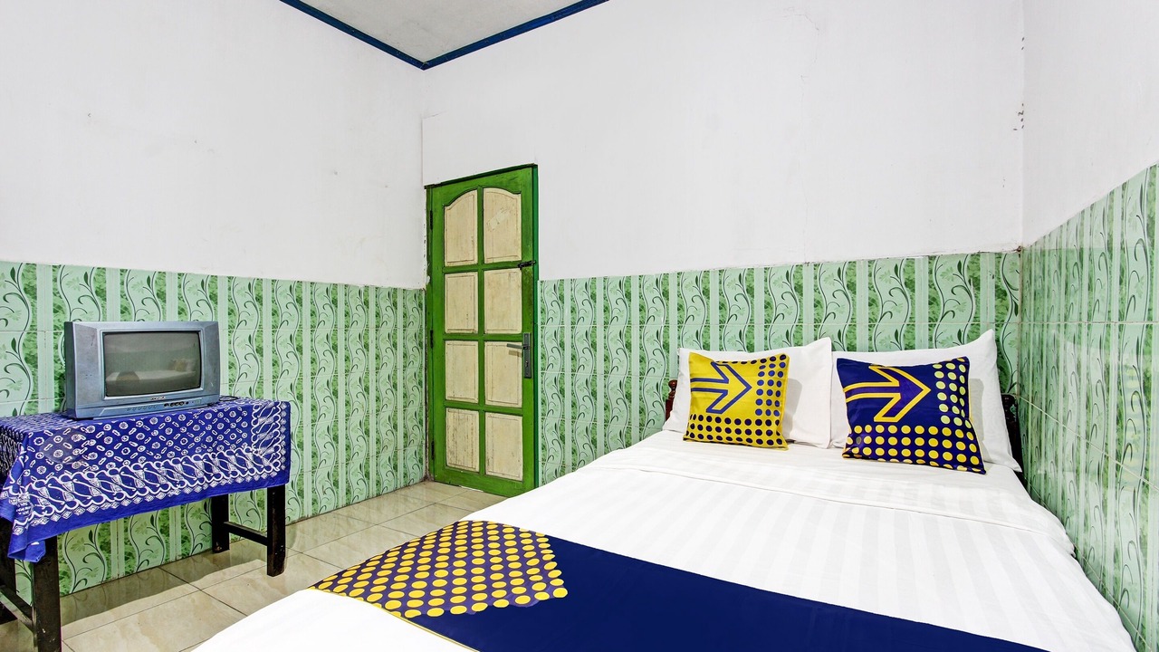 Photo of Bedroom in Hargomulyo