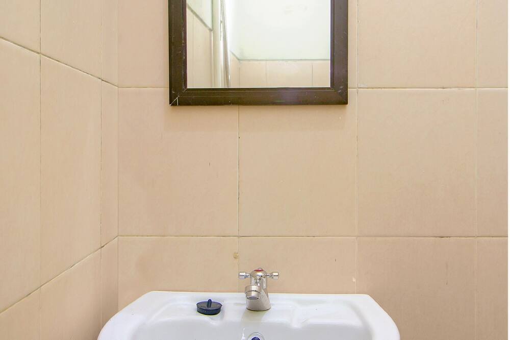 Photo of Bathroom in Wirobrajan