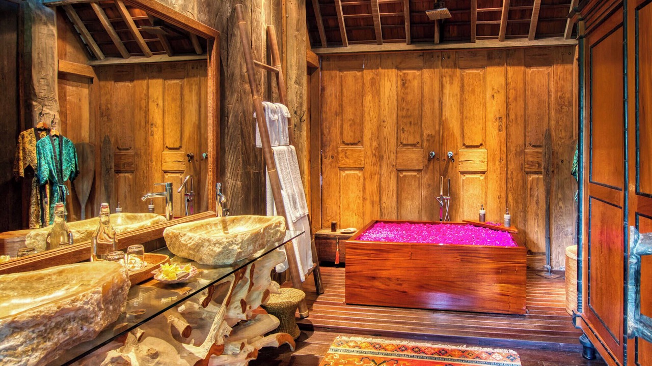 Photo of Bathroom in Petulu