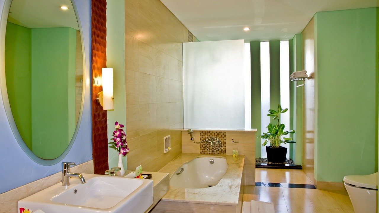 Photo of Bathroom in Kartika Plaza