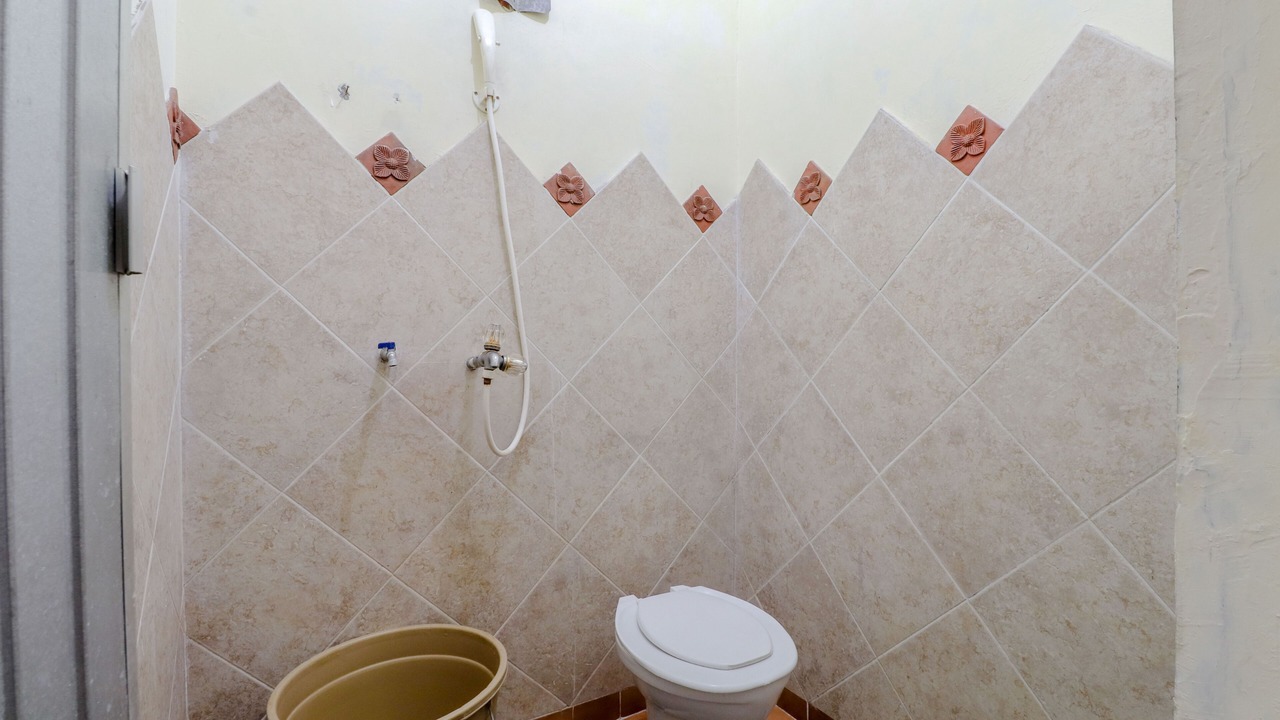 Photo of Bathroom in Pakem