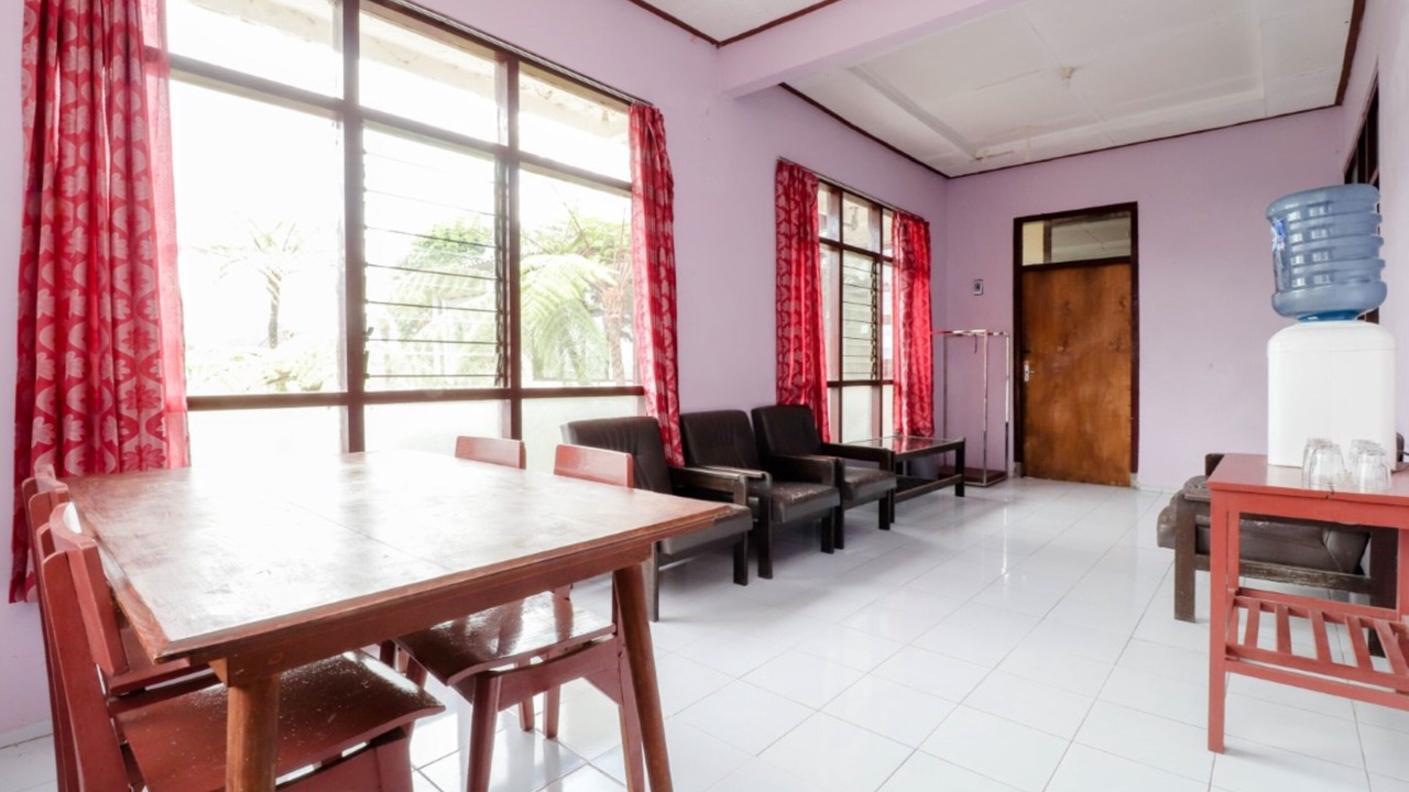 Photo of Bedroom in Pakem