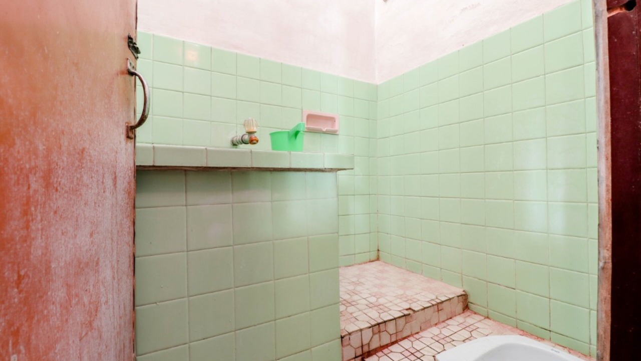 Photo of Bathroom in Pakem