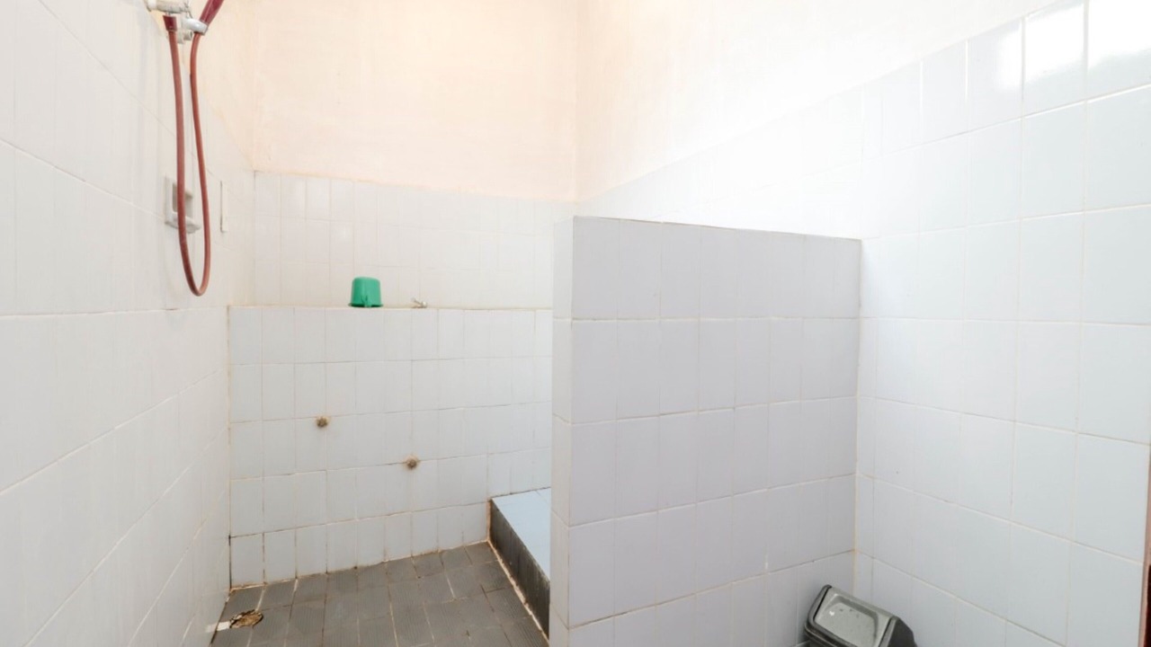 Photo of Bathroom in Pakem