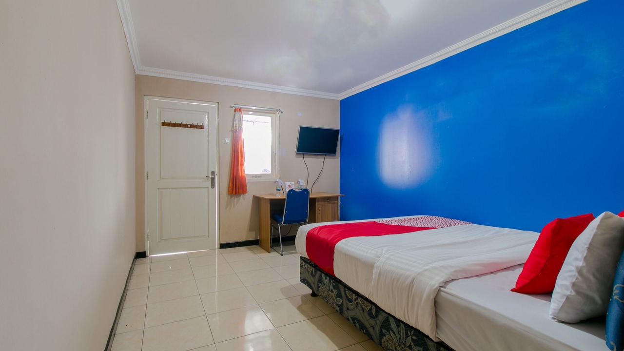 Photo of Bedroom in Tjihadak