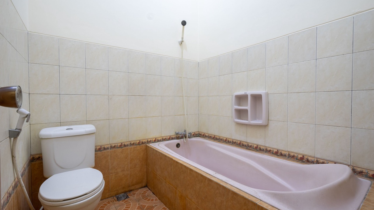 Photo of Bathroom in Pakem
