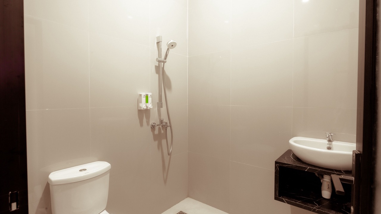 Photo of Bathroom in Dinoyo