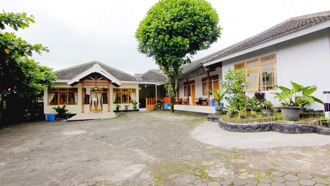 Photo of Outdoor in Pakem