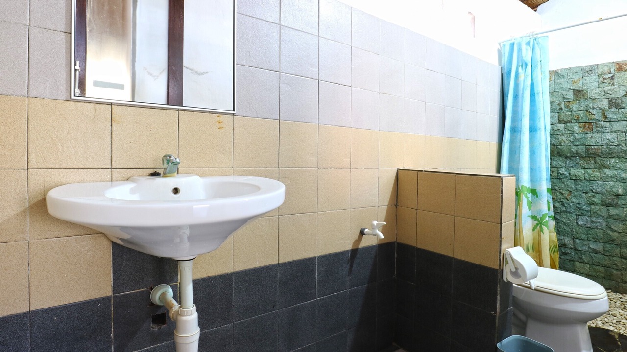 Photo of Bathroom in Jungut Batu