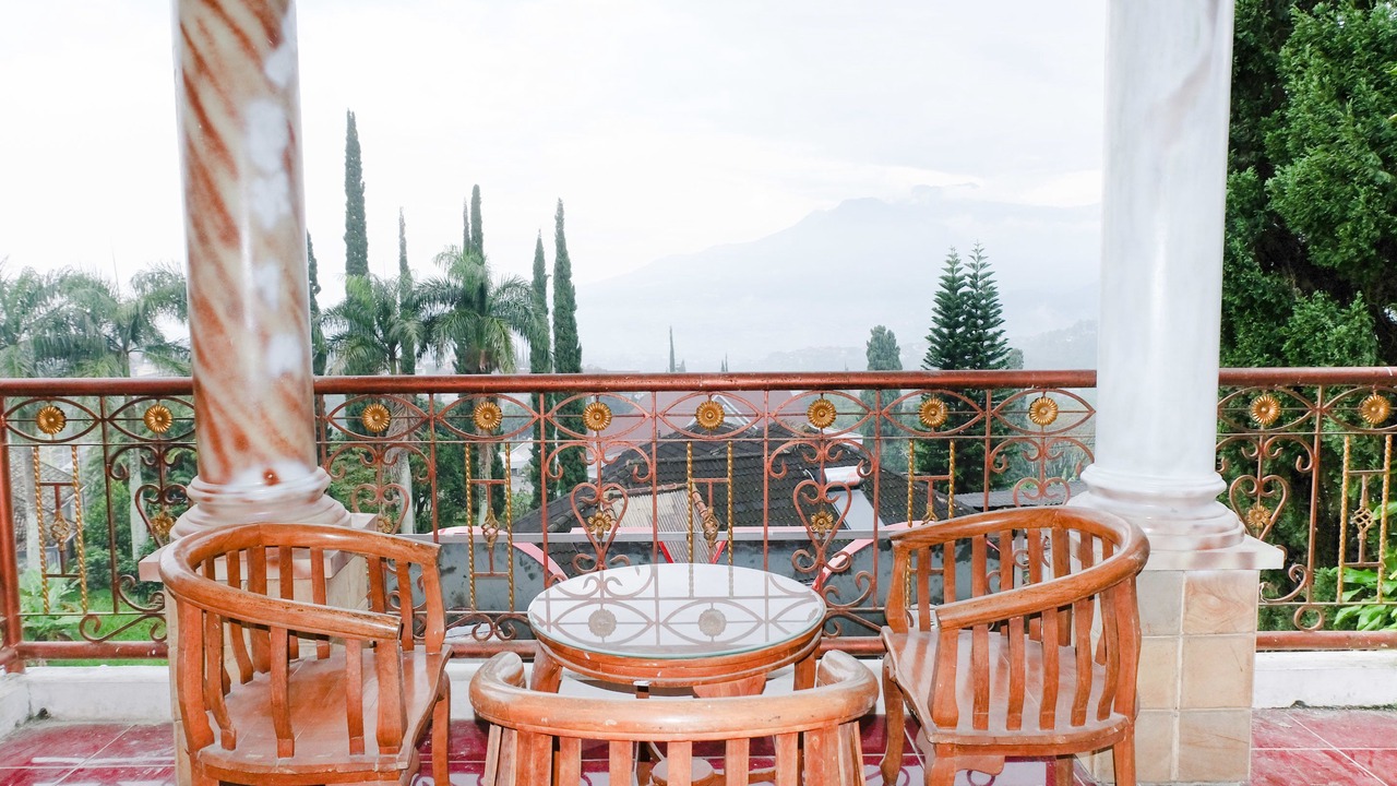 Photo of Patio Balcony in Batu